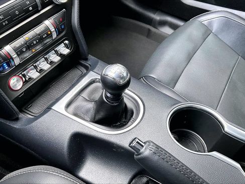 Used 2021 Ford Mustang GT Premium w/ GT Performance Package RWD image 29
