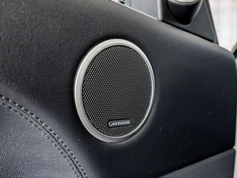 Used 2017 Land Rover Range Rover Supercharged image 45