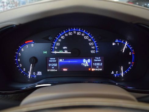 Used 2014 Cadillac CTS Luxury RWD image 3