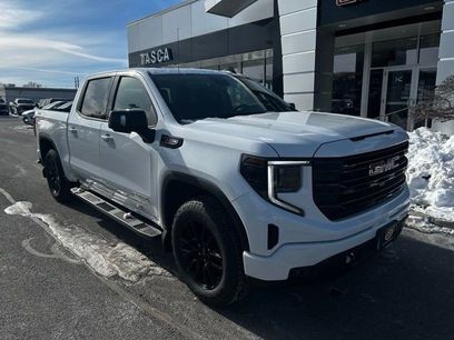 New 2026 GMC Sierra 1500 Elevation w/ Elevation Premium Package