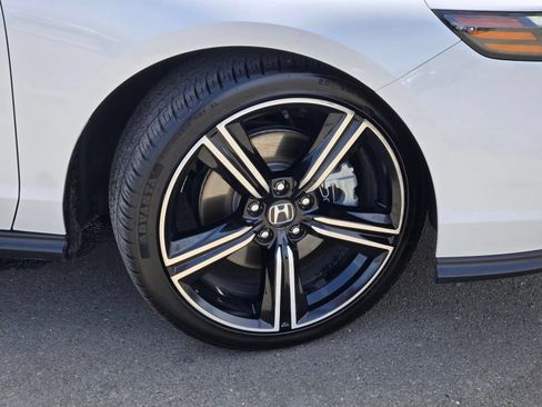 Used 2024 Honda Accord Sport image 9