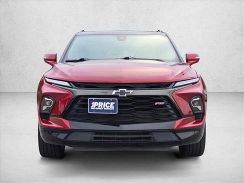 Used 2023 Chevrolet Blazer RS w/ Enhanced Convenience Package AWD/4WD image 2