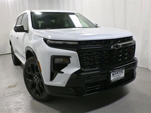 New 2026 Chevrolet Traverse RS w/ LPO, Floor Liner Package image 2