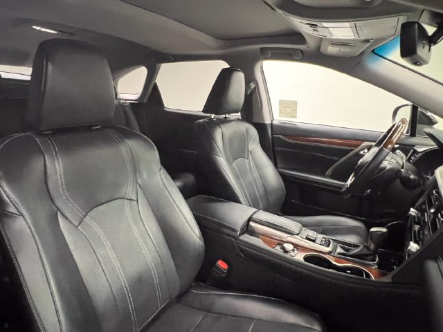 Used 2019 Lexus RX 350L FWD image 11