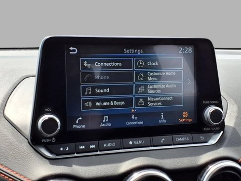 Used 2025 Nissan Sentra SR w/ SR Premium Package FWD image 7