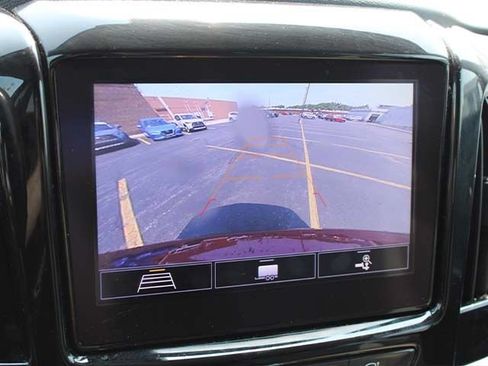 Used 2020 Chevrolet Traverse LT w/ LPO, Floor Liner Package AWD/4WD image 11