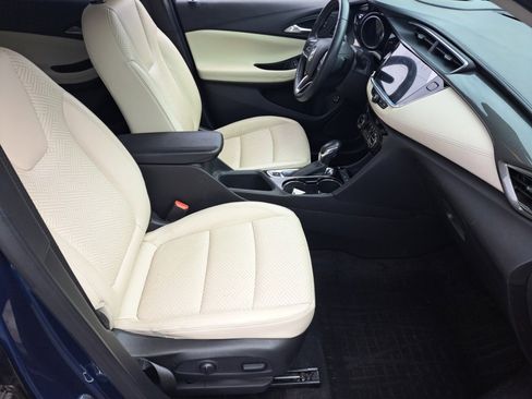 Used 2021 Buick Encore GX Essence w/ Advanced Technology Package FWD image 14