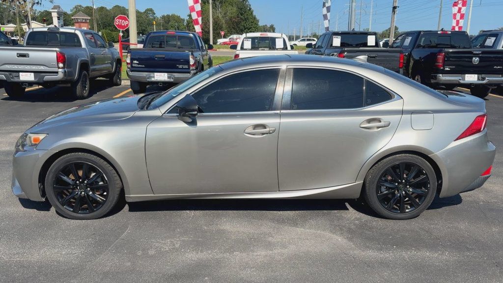 Used 2015 Lexus IS 250 RWD image 4