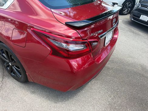 Used 2017 Nissan Altima 2.5 SR w/ Midnight Edition Package FWD image 38