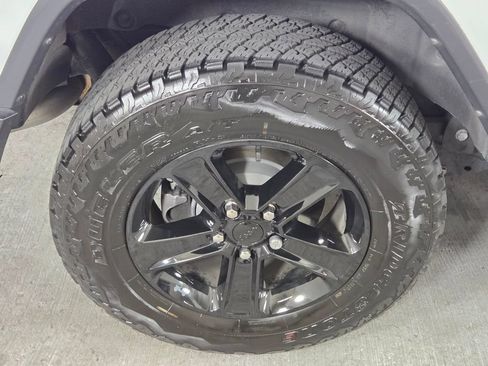 Used 2021 Jeep Wrangler Unlimited Sahara AWD/4WD image 10