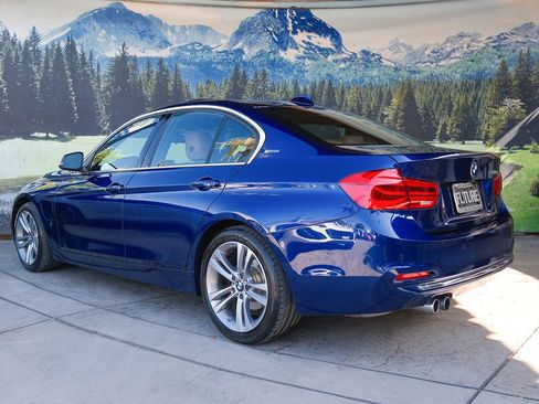 Used 2017 BMW 330e RWD image 4