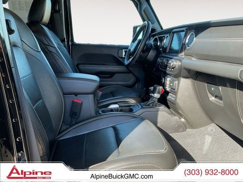 Used 2020 Jeep Wrangler Unlimited Sahara AWD/4WD image 15