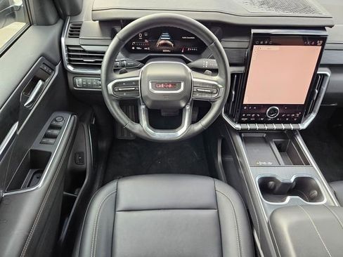 Used 2024 GMC Acadia Elevation image 13