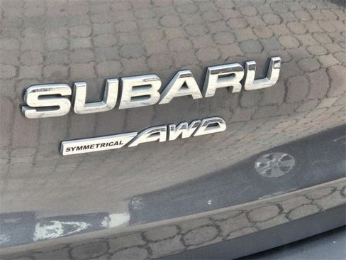 Certified 2021 Subaru Ascent Limited w/ Technology Package image 11