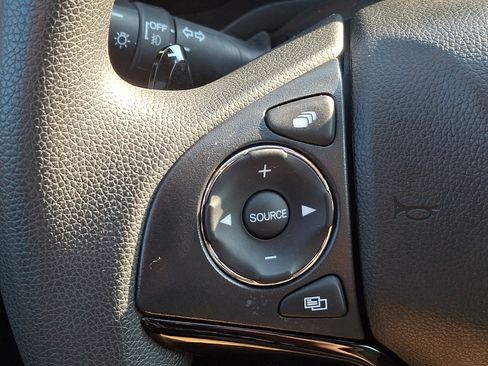 Used 2021 Honda HR-V EX image 21