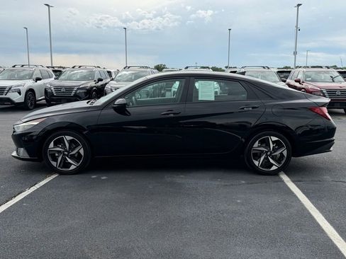 Used 2023 Hyundai Elantra SEL w/ Convenience Package FWD image 8
