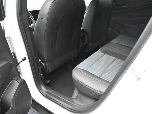 New 2026 Chevrolet Trax LT w/ Driver Confidence Package FWD image 26
