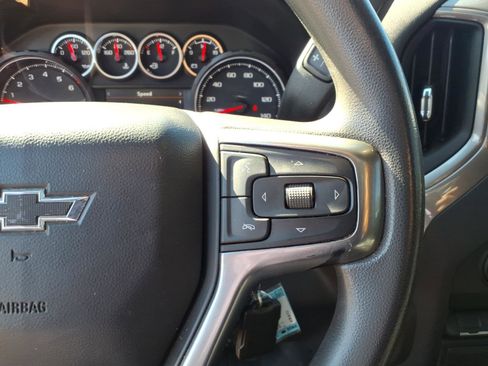 Used 2022 Chevrolet Silverado 1500 Custom Trail Boss w/ Midnight Edition image 12