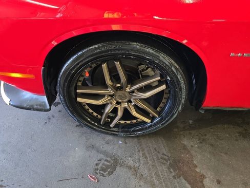 Used 2022 Dodge Challenger R/T image 13