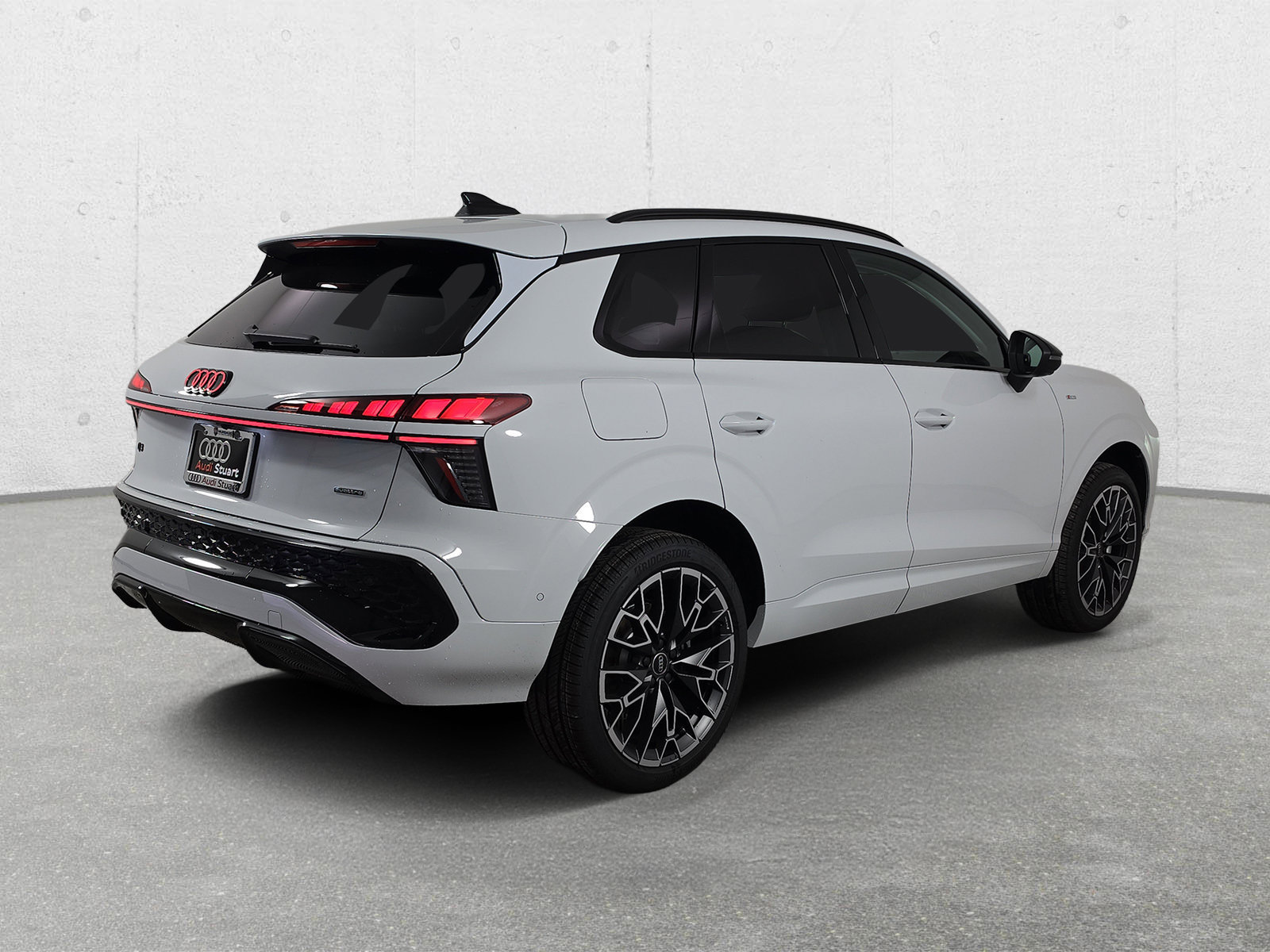New 2026 Audi Q3 quattro 2.0T AWD/4WD image 6