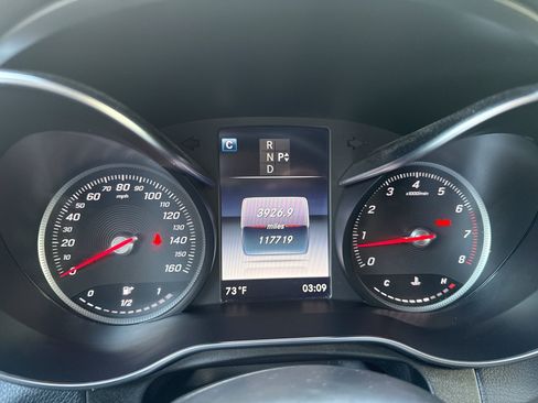 Used 2019 Mercedes-Benz GLC 300 4MATIC Coupe w/ AMG Line image 10