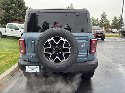 New 2025 Ford Bronco Outer Banks image 5