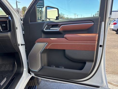New 2026 GMC Sierra 2500 Denali Ultimate image 44
