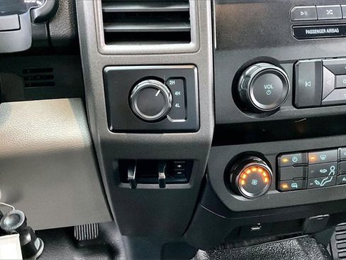 Used 2022 Ford F350 XL w/ Power Equipment Group image 23
