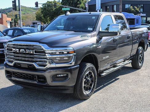 Used 2025 RAM 2500 Laramie image 3