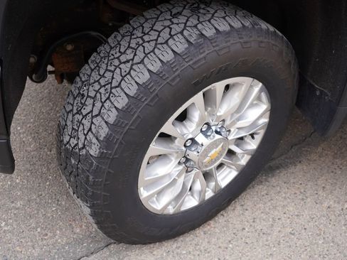 Certified 2022 Chevrolet Silverado 2500 High Country w/ Z71 Off-Road Package image 13