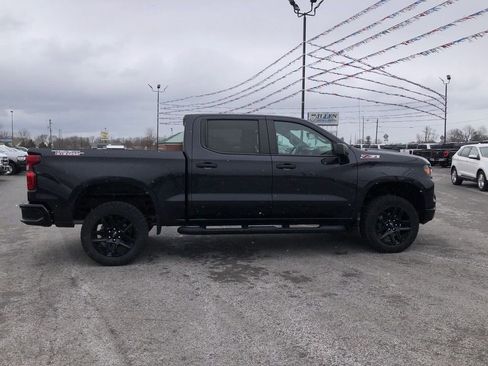 Used 2023 Chevrolet Silverado 1500 Custom Trail Boss AWD/4WD image 14