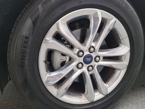 Used 2018 Ford Edge SEL w/ Equipment Group 201A FWD image 31