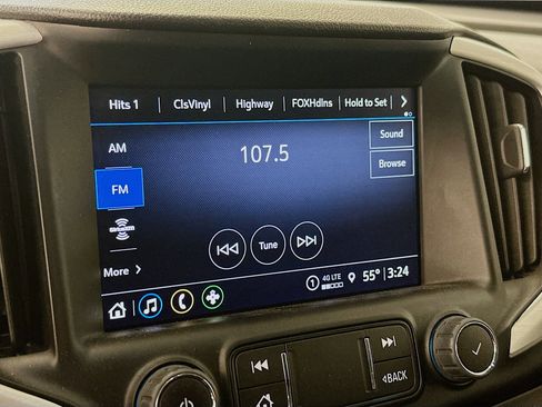 Used 2024 GMC Terrain SLT image 21