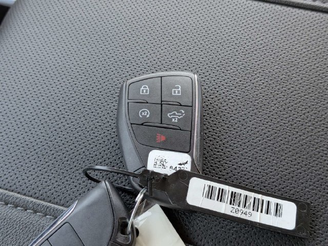Used 2023 Chevrolet Silverado 1500 LTZ AWD/4WD image 32