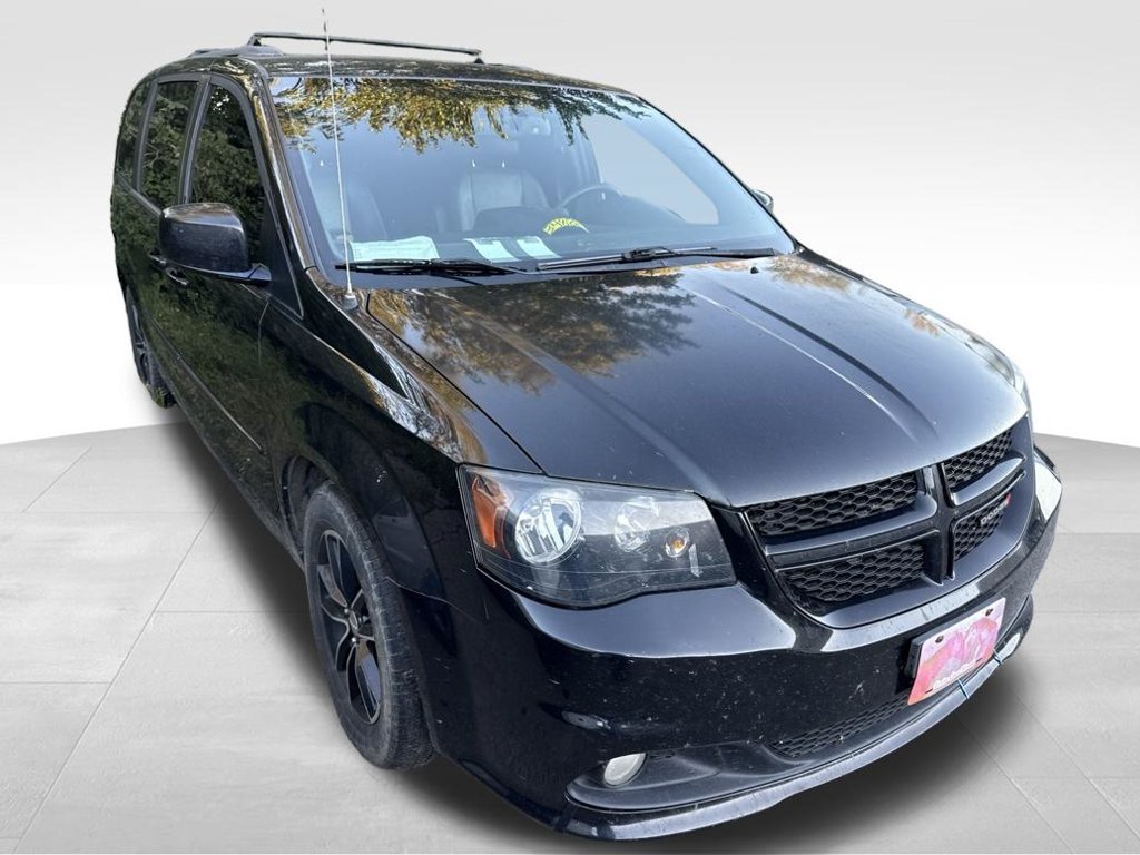 Used 2017 Dodge Grand Caravan GT FWD image 3