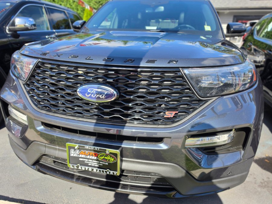 Used 2023 Ford Explorer ST AWD/4WD image 5
