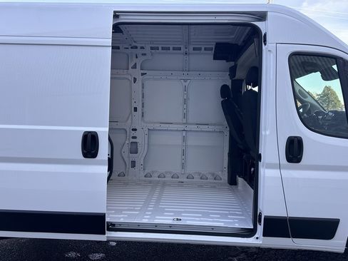 New 2026 RAM ProMaster 2500 w/ Convenience Group image 13