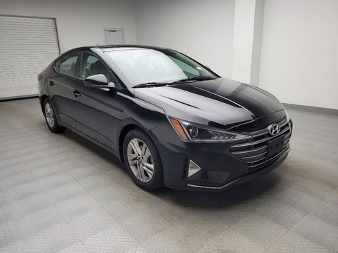 Used 2020 Hyundai Elantra Value Edition w/ Winter Weather Package FWD image 13