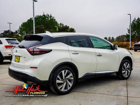 Used 2021 Nissan Murano SL w/ SL Moonroof Package image 11