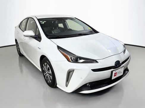 Certified 2022 Toyota Prius XLE w/ Advanced Technology Package AWD/4WD image 4