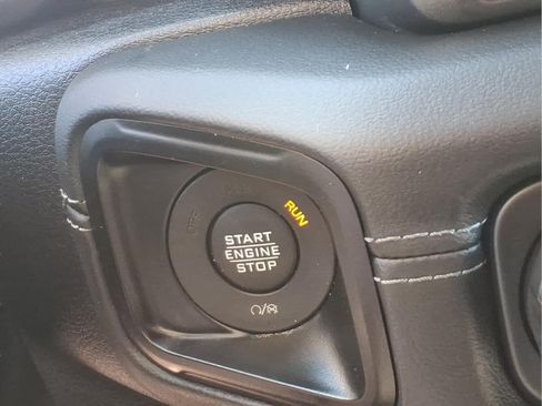 Used 2024 Jeep Wrangler Unlimited Sahara AWD/4WD image 22