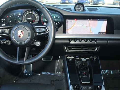 Certified 2020 Porsche 911 Carrera image 6