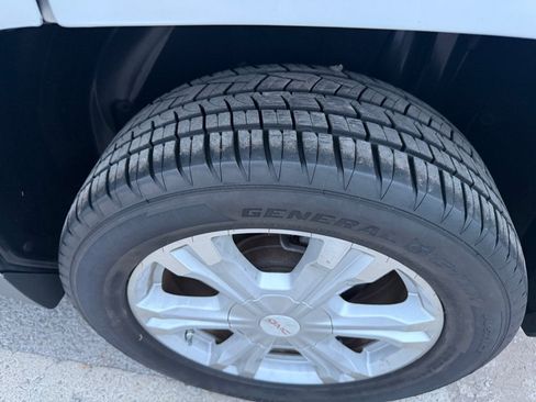 Used 2017 GMC Terrain SLT w/ Driver Alert Package I FWD image 17