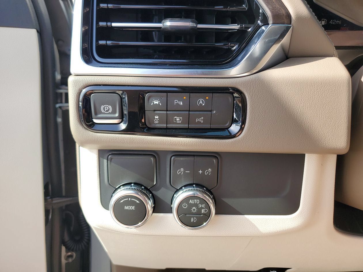 New 2026 GMC Yukon Denali RWD image 29