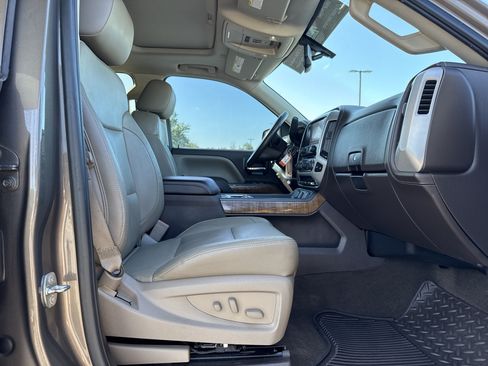 Used 2015 GMC Sierra 1500 SLT w/ SLT Crew Cab Value Package RWD image 31