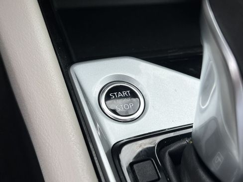 Used 2024 Nissan Altima 2.5 SV FWD image 18