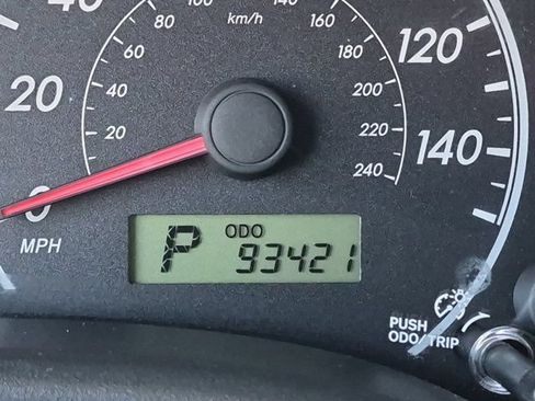 Used 2013 Toyota Corolla LE FWD image 20