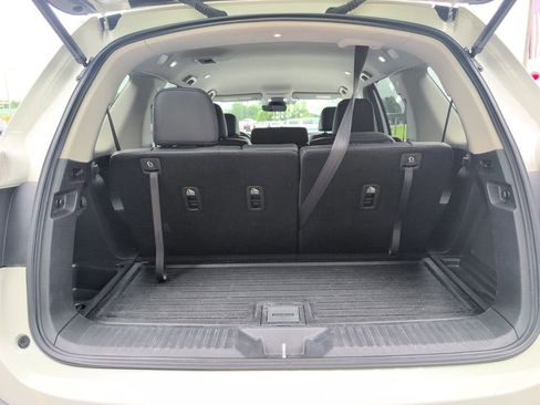 Used 2025 Honda Pilot EX-L image 5