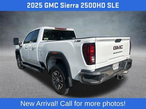 Used 2025 GMC Sierra 2500 SLE w/ SLE Value Package; AWD/4WD image 3