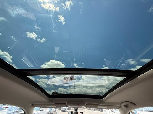 Used 2023 Volkswagen Atlas SE w/ Panoramic Sunroof Package AWD/4WD image 24
